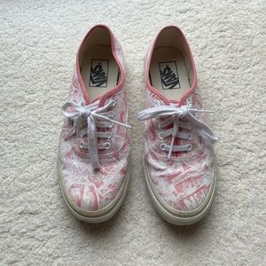 Vans pink CA show